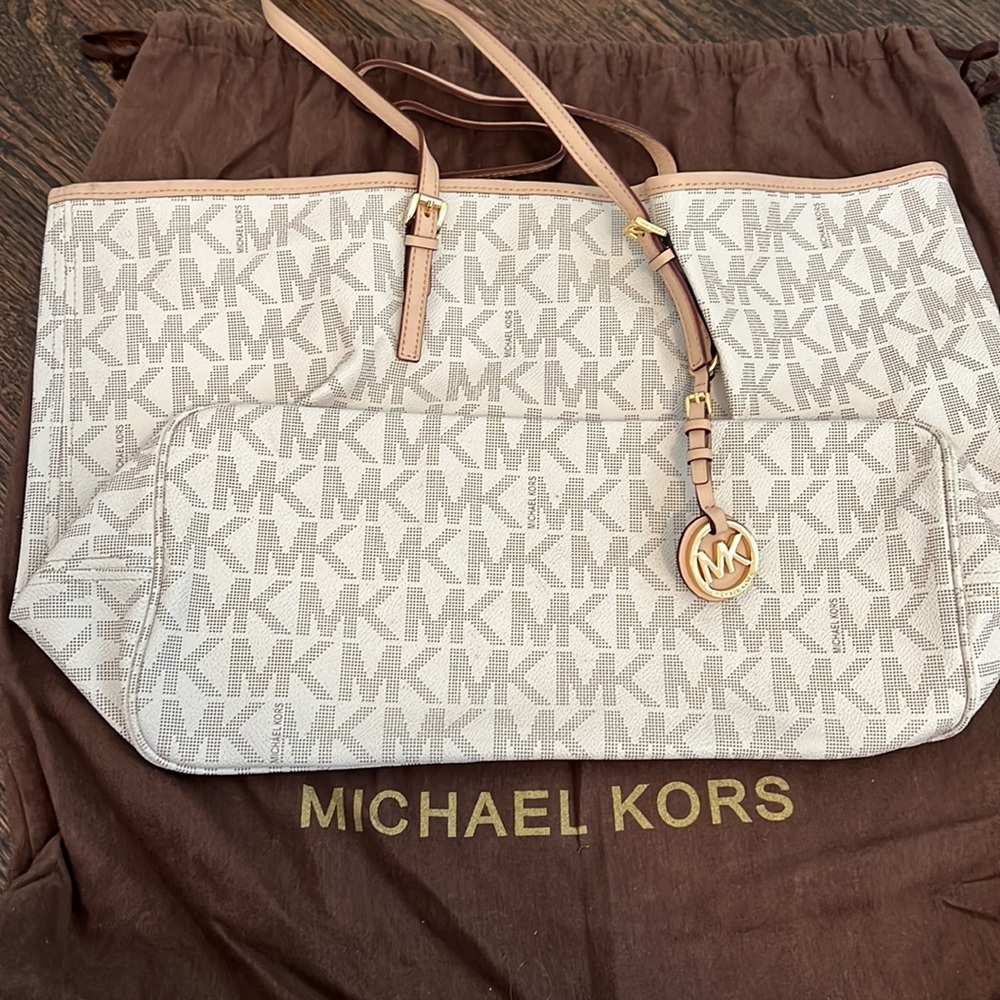 Michael Kors MK Monogram Tote